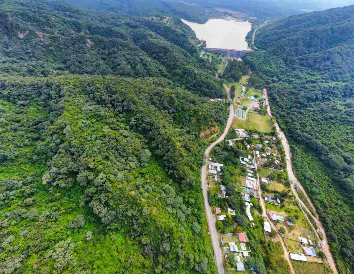 VENTA TERRENO DE 27 Ha - DIQUE LOS ALISOS foto 2
