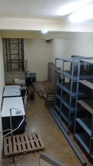 INTERESANTE LOCAL DE 170,41 M2 EN TRES PLANTAS foto 2