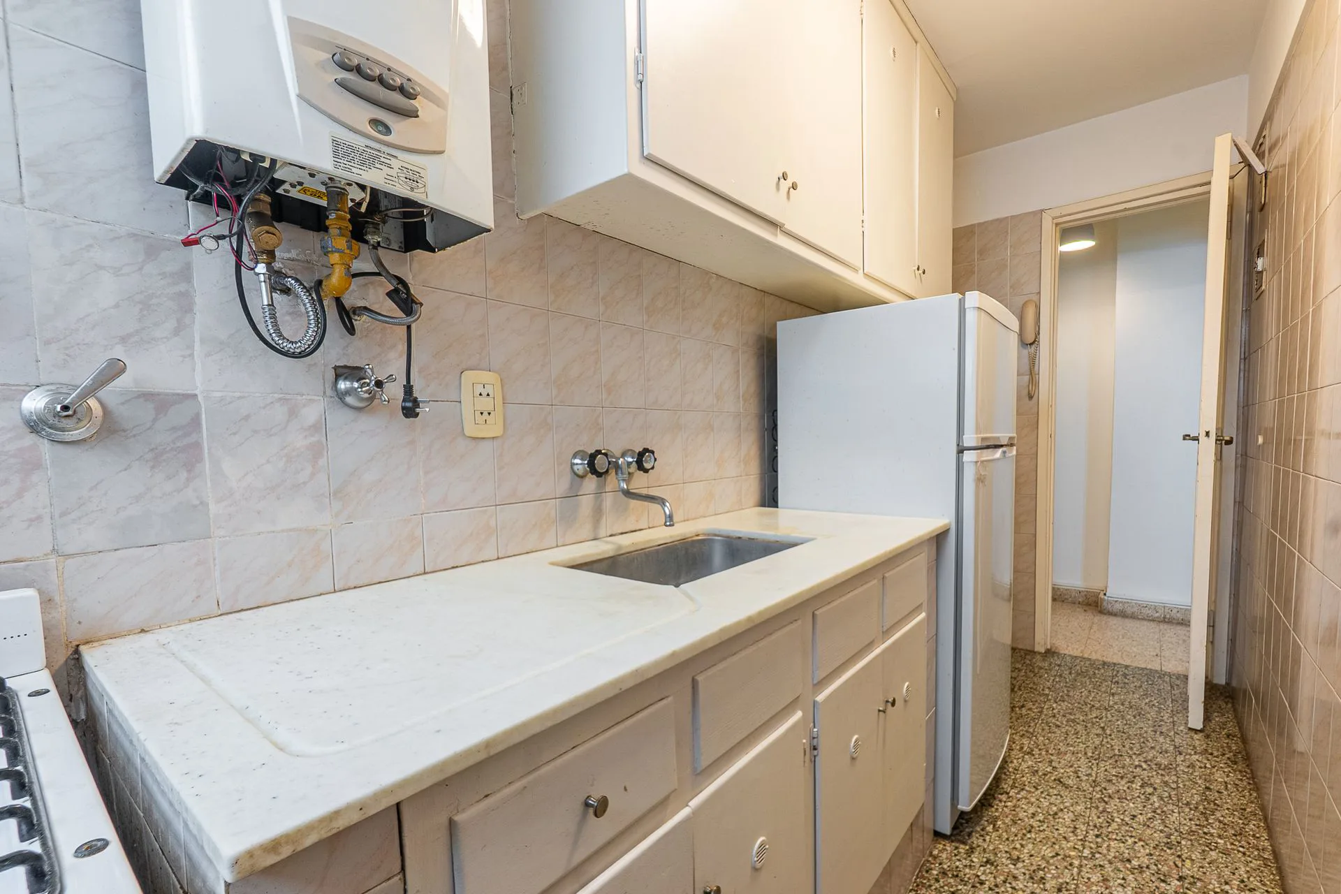 VENTA DEPARTAMENTO 2 AMBIENTES PLAZA COLON foto 3
