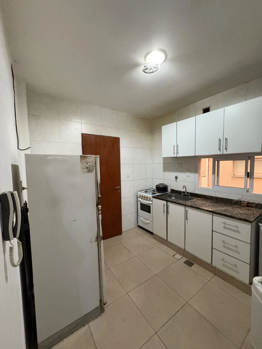 VENTA DEPARTAMENTO CALLE MORENO foto 4