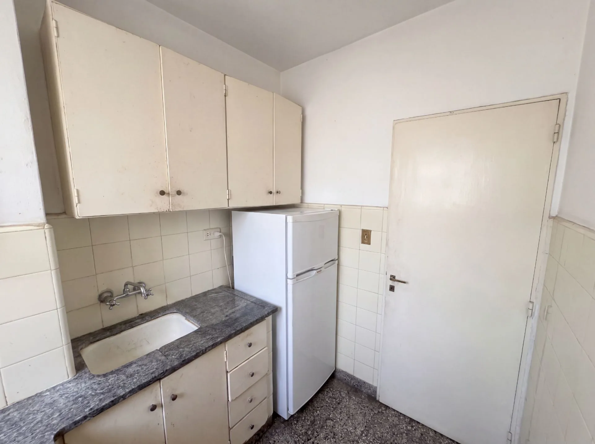 Departamento 2 Amb. Zona Güemes | Olavarria 2345 foto 4