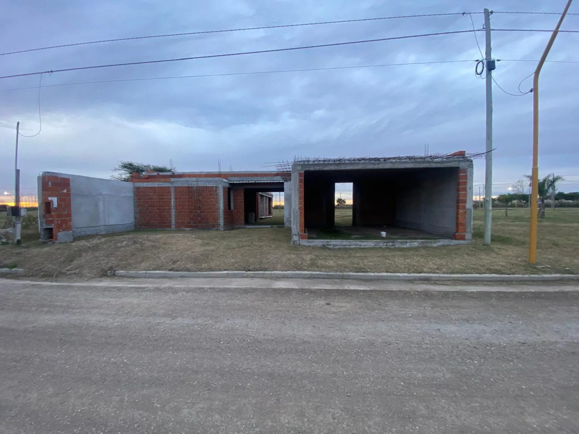 EN VENTA CASA EN CONSTRUCCIÓN | PALMARES 4 foto 3