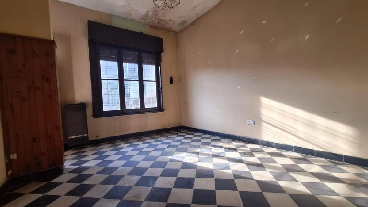 CASA CON JARDIN EN VENTA LOMAS DE ZAMORA foto 4