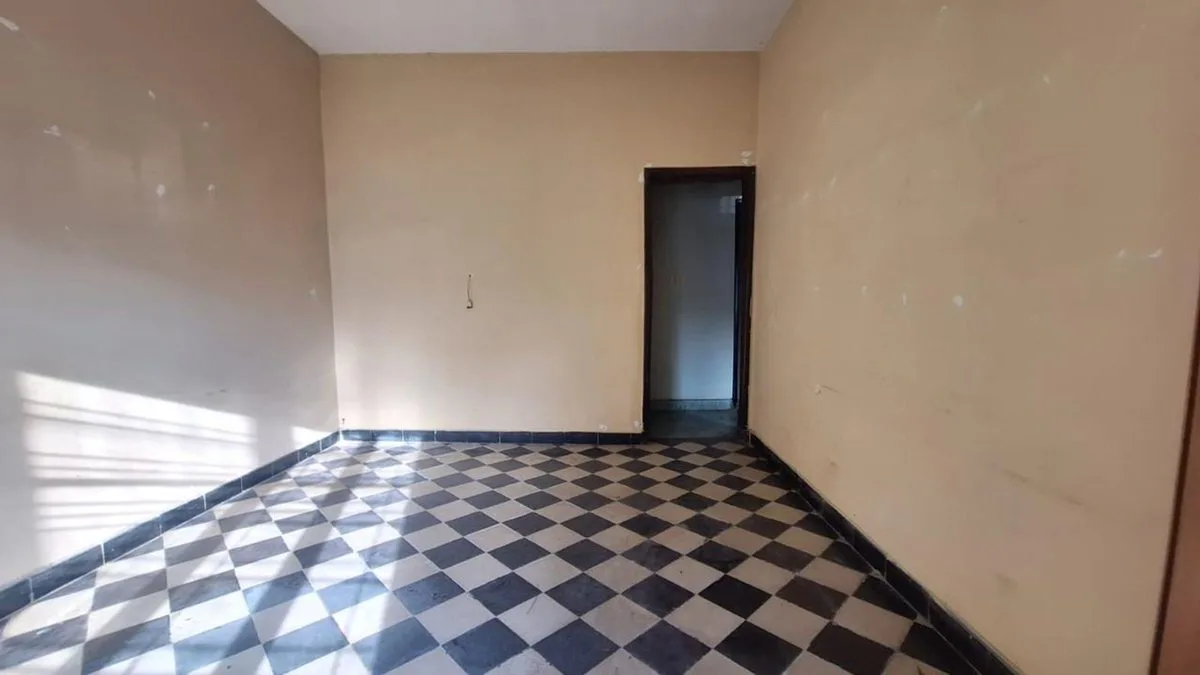CASA CON JARDIN EN VENTA LOMAS DE ZAMORA foto 5