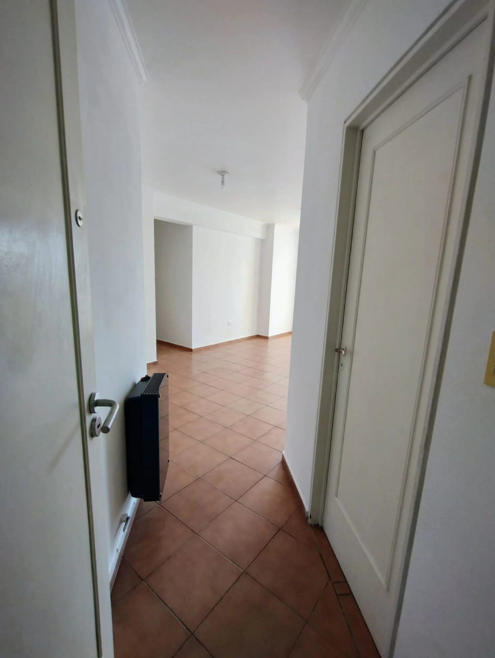 SE ALQUILA DPTO MICROCENTRO CATAMARCA 2 HABITAC. foto 3
