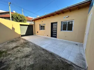 ALQUILER - PH 3 AMBIENTES CON PATIO Y COCHERA - A ESTRENAR - SIN EXPENSAS foto 5