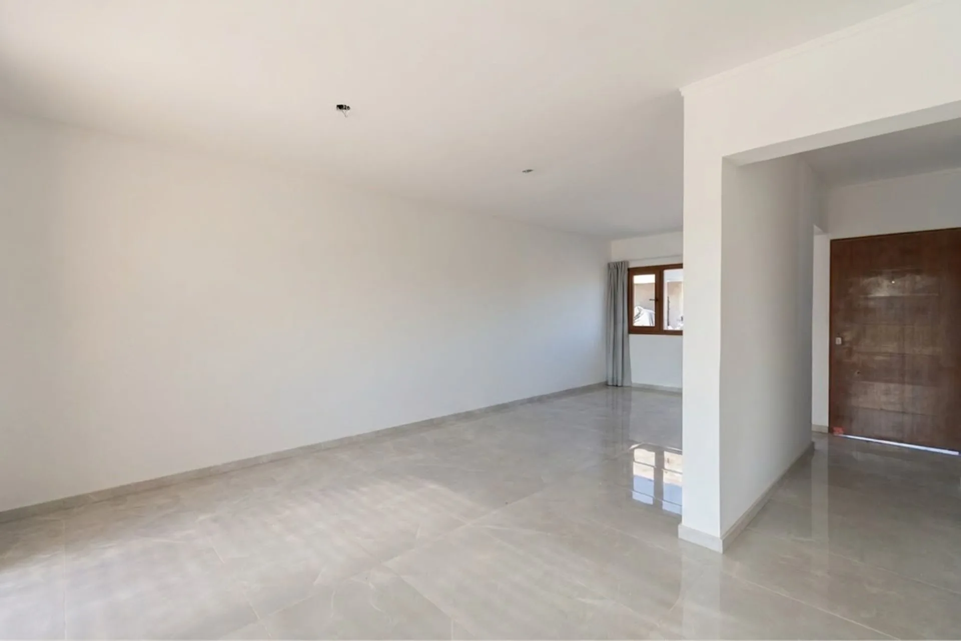 VENTA CASA EN B CERRADO ITUZAINGO FINANCIA PERMUTA foto 4