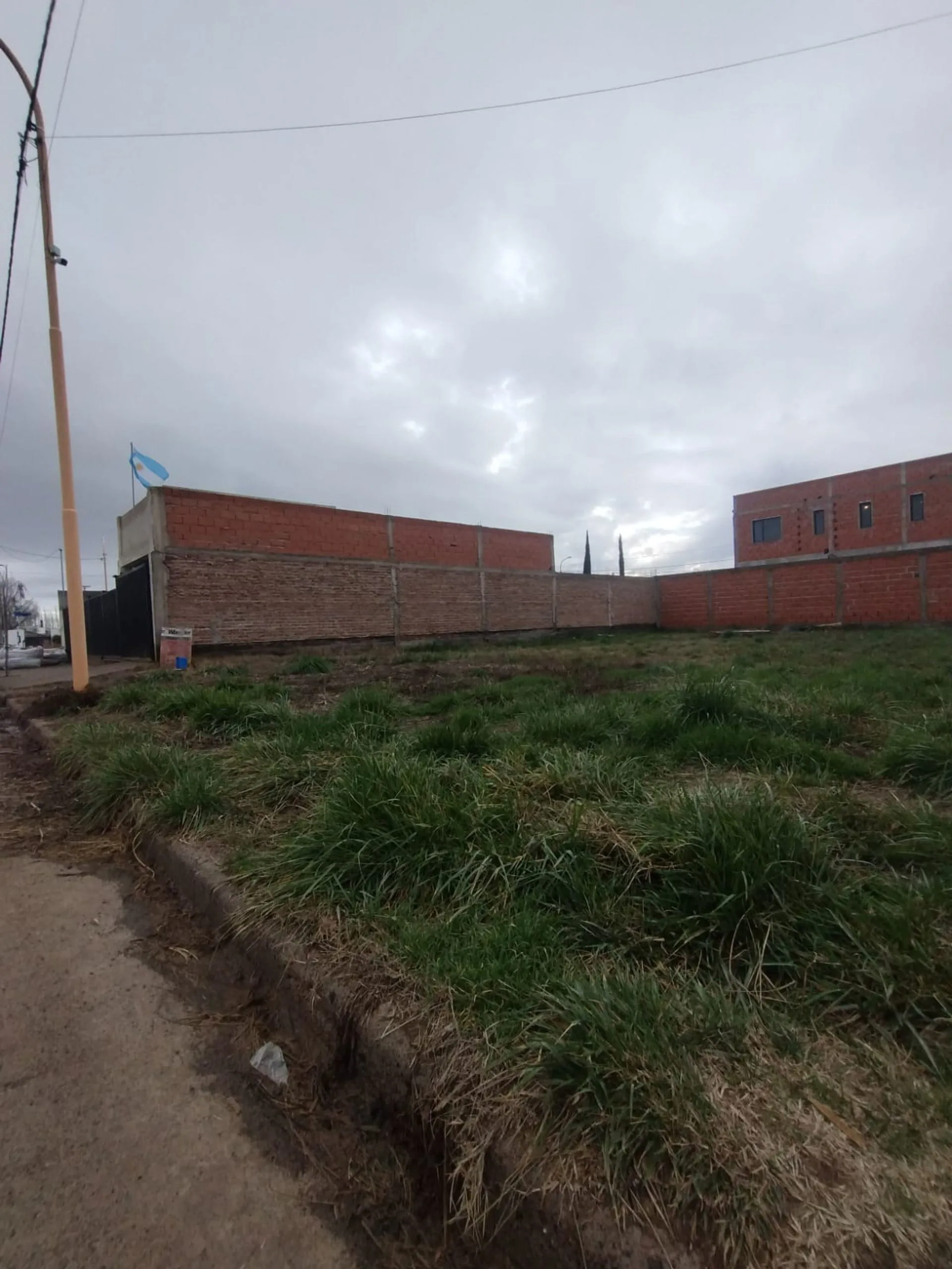 Terreno en venta – Loteo Adela | Villa Regina foto 4