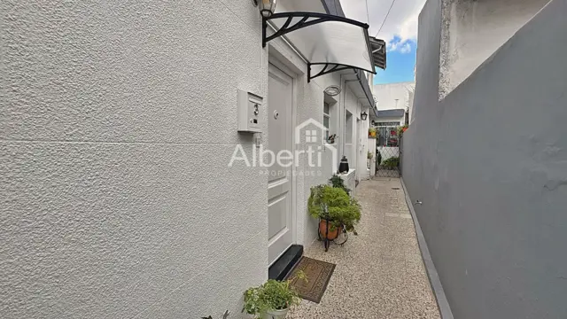 ALQUILER CASA EN P.H. 2 AMBIENTES EN HAEDO NORTE.