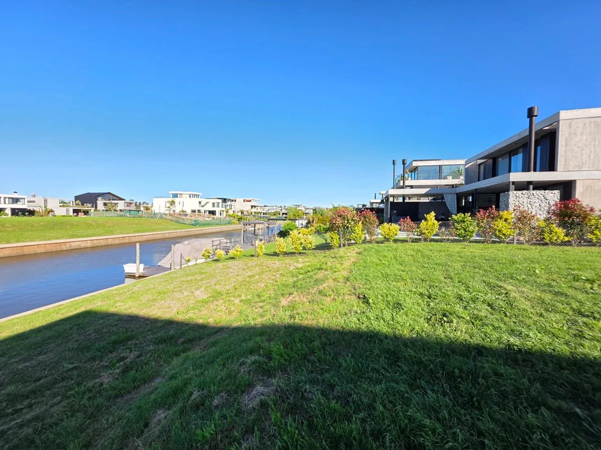 VENTA LOTE AL RIO EL YACHT NORDELTA foto 4
