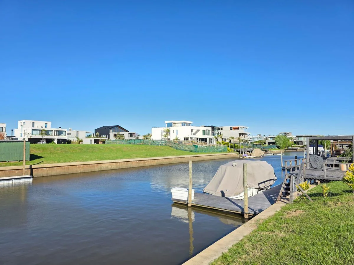 VENTA LOTE AL RIO EL YACHT NORDELTA foto 5