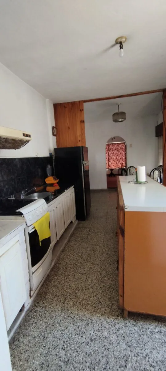 EXCELENTE PROPIEDAD EN VENTA EN BOSQUES FLORENCIO VARELA foto 4