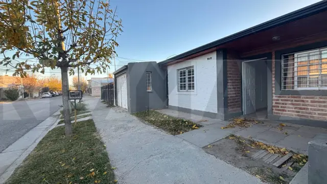 CASA TRES DORMITORIOS