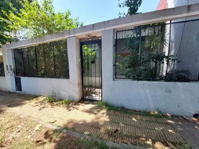 Venta casa 4 ambientes Martínez a refaccionar