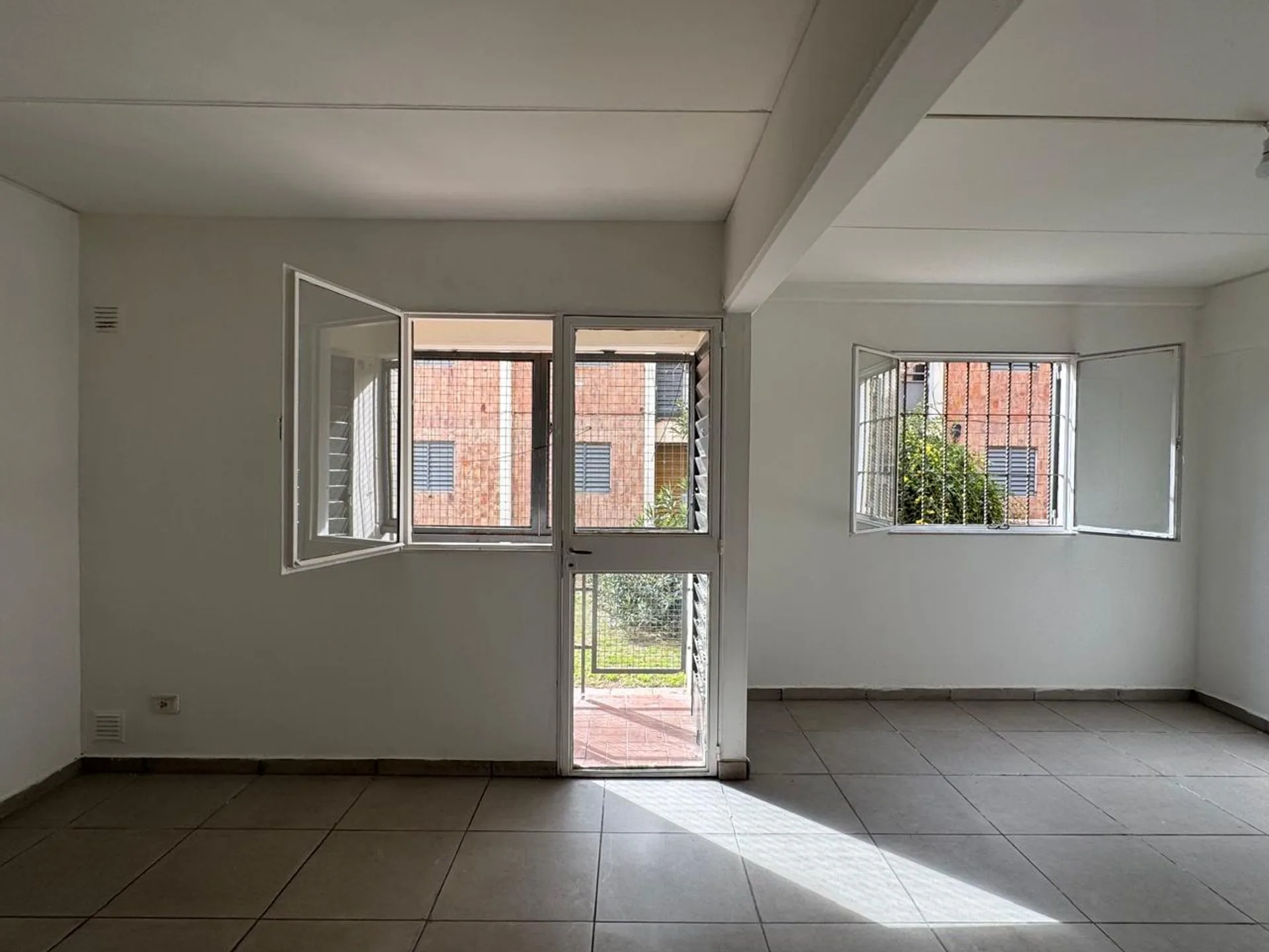 VENTA DEPARTAMENTO 3 DORMITORIOS ALTO ALBERDI foto 5