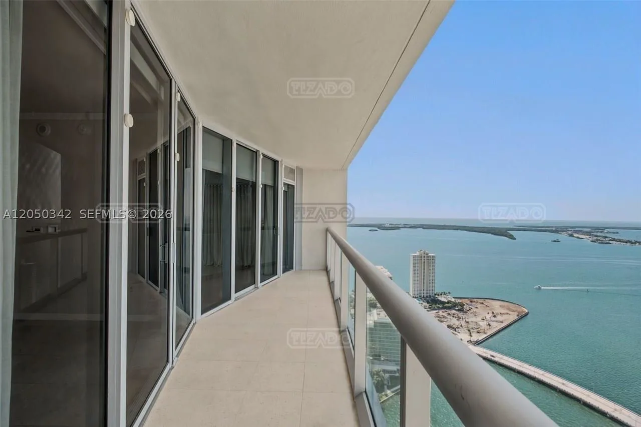 495 Brickell Ave #5309 400 foto 2