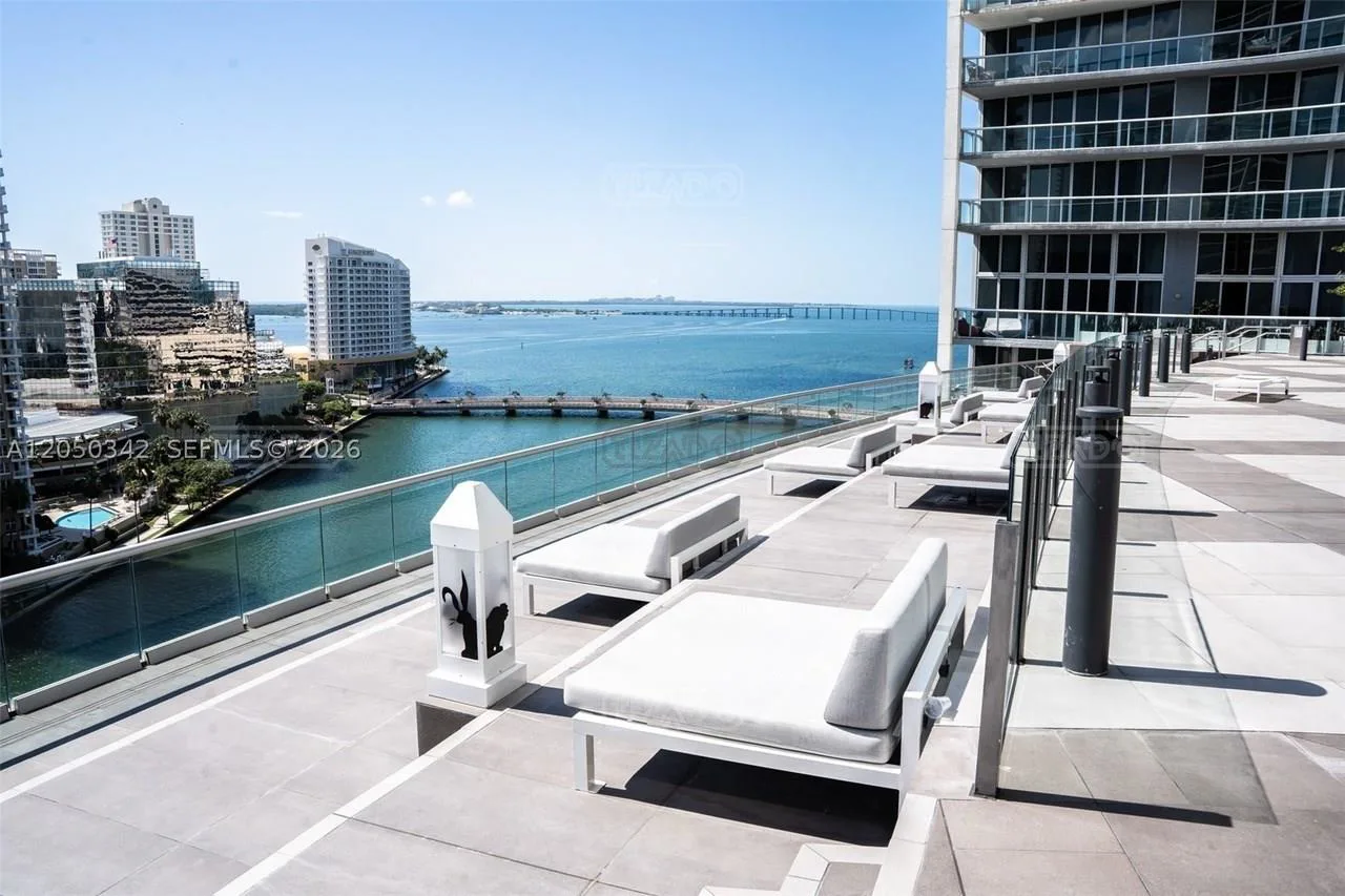 495 Brickell Ave #5309 400 foto 4