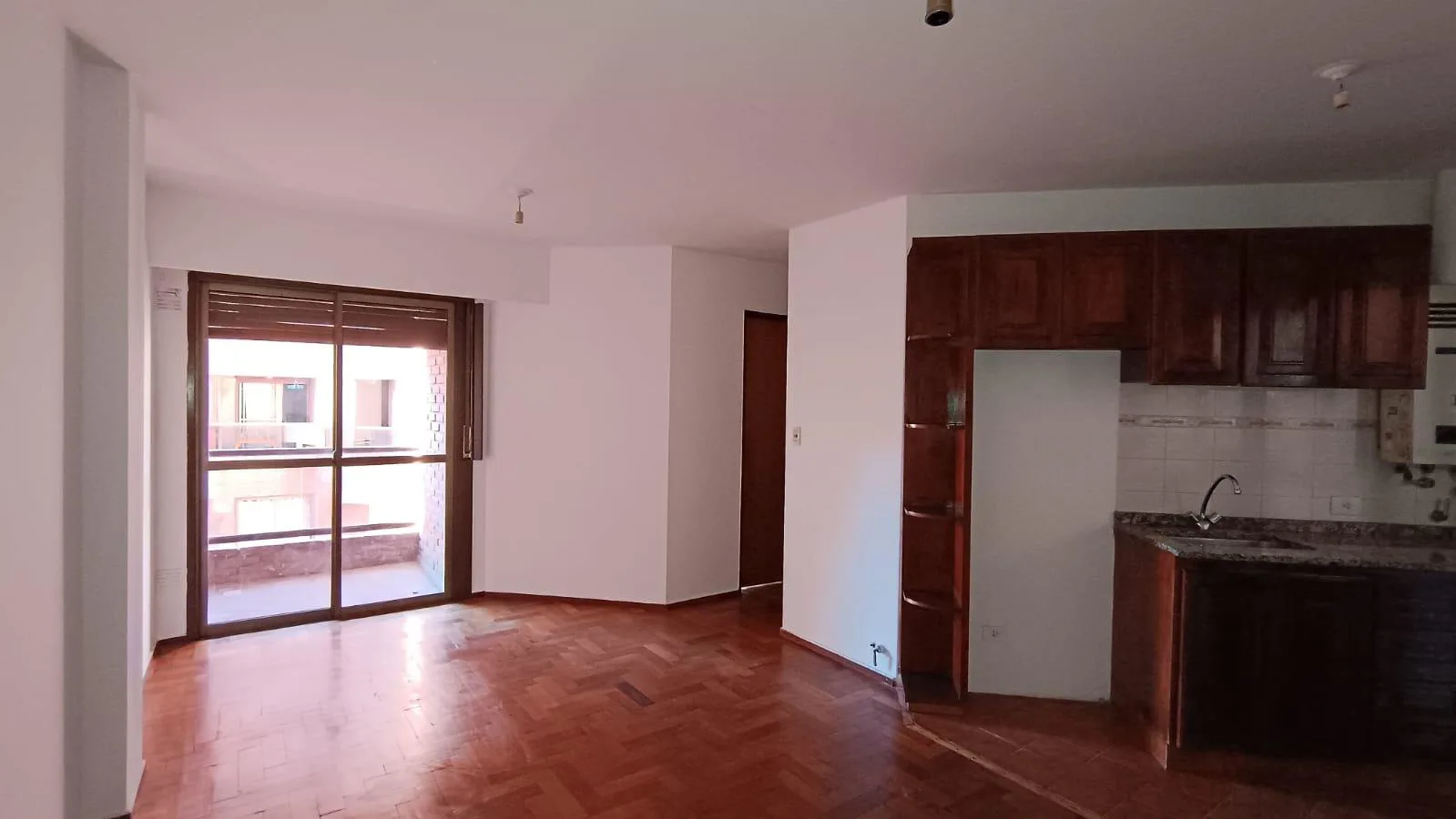 Departamento en Alquiler | 1 Dormitorio | Nueva Cordoba | 2 Balcones | Ideal Estudiantes foto 3
