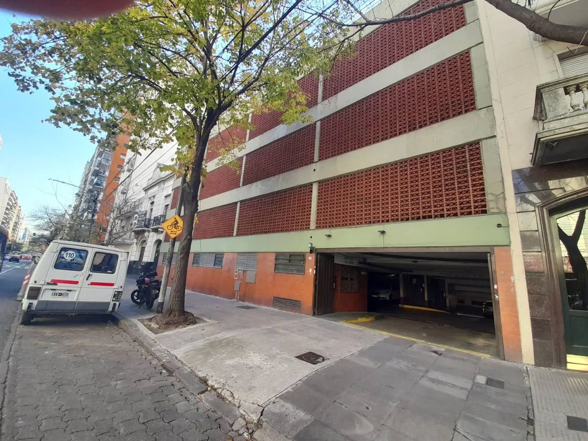 Cochera en venta sobre Rivadavia al 4000 foto 3