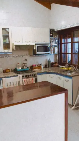 Casa 7 ambientes. En lote propio de 8,12 x 35. Oportunidad foto 4