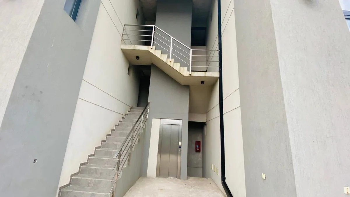Venta departamento dos ambientes frente al mar foto 4