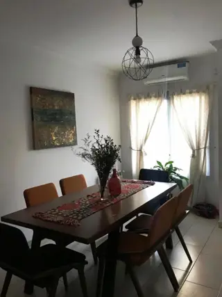 Duplex  de 3 ambientes de categoria en venta en Villa Luzuriaga foto 1