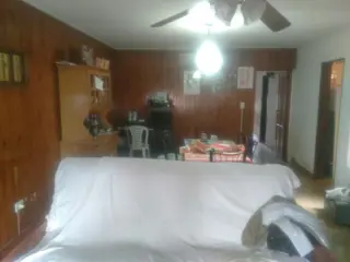 CASA 2 DORMITORIOS, BUENA UBICACIÓN, GRAN TERRENO foto 3