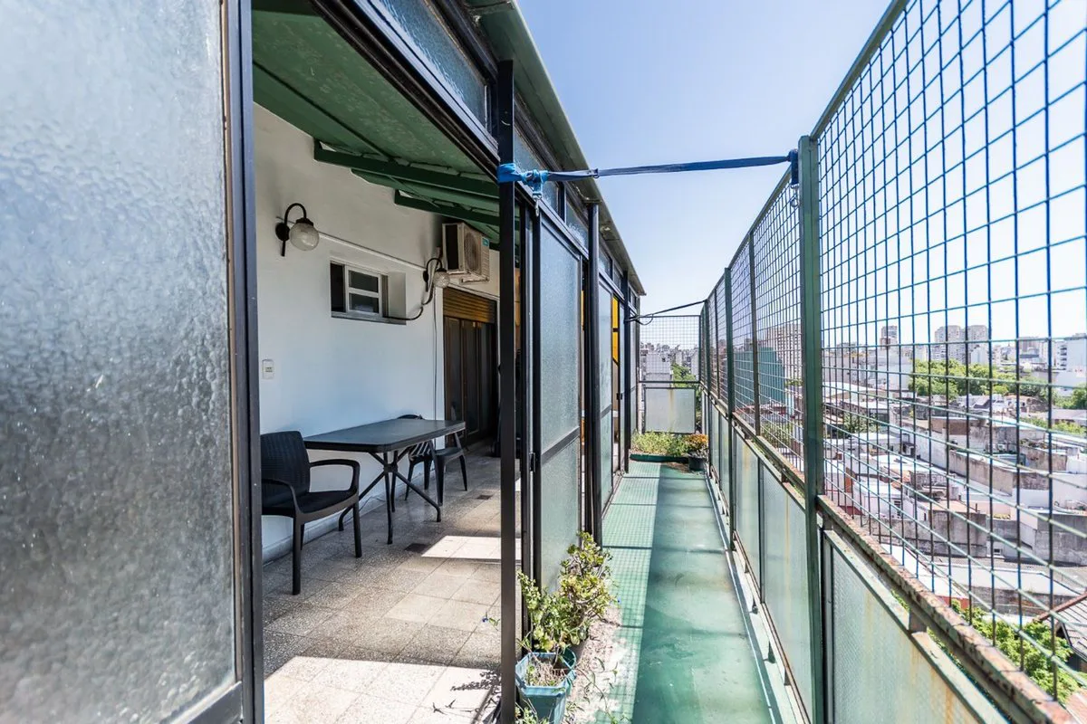 VENTA DPTO 2 AMB CON BALCON TERRAZA EN ALMAGRO! foto 3
