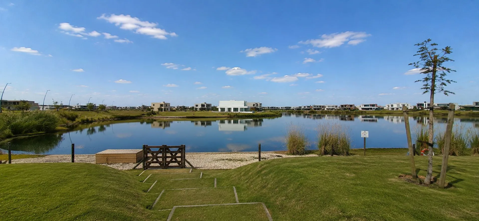 Venta de Lote en Barrio Riberas - Puertos del Lago foto 5