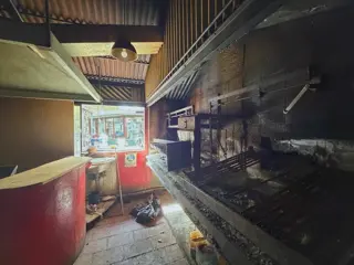 Parrilla y Salón en Alquiler, Olavarría 848 - Galería La Boca foto 4
