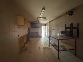 Parrilla y Salón en Alquiler, Olavarría 848 - Galería La Boca foto 5