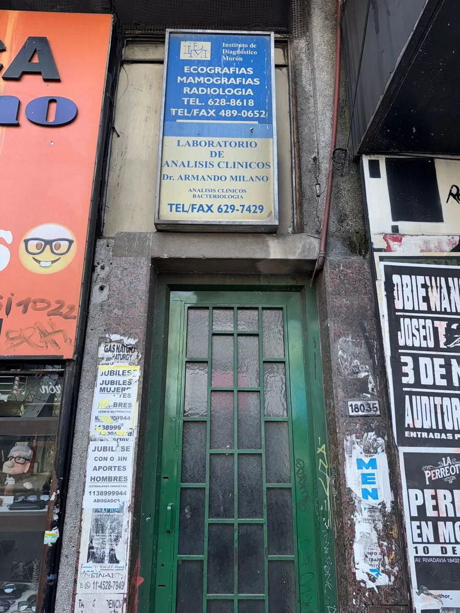 VENTA OFICINA EN MORON CENTRO 200MTS CUBIERTOS foto 2