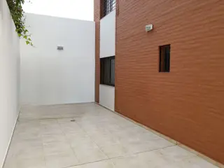 HERMOSO DEPTO MUY AMPLIO CON PATIO PROPIO DE 37 M2 ALTO ALBERDI foto 5