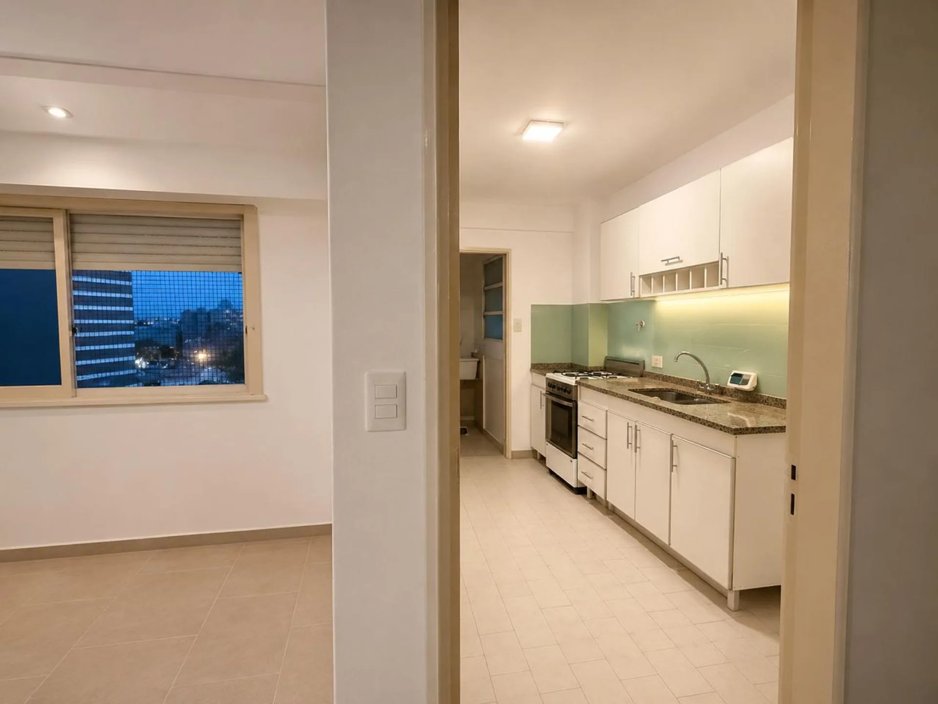 VENDE DEPARTAMENTO DE 2 AMBIENTES  MONTE GRANDE foto 2