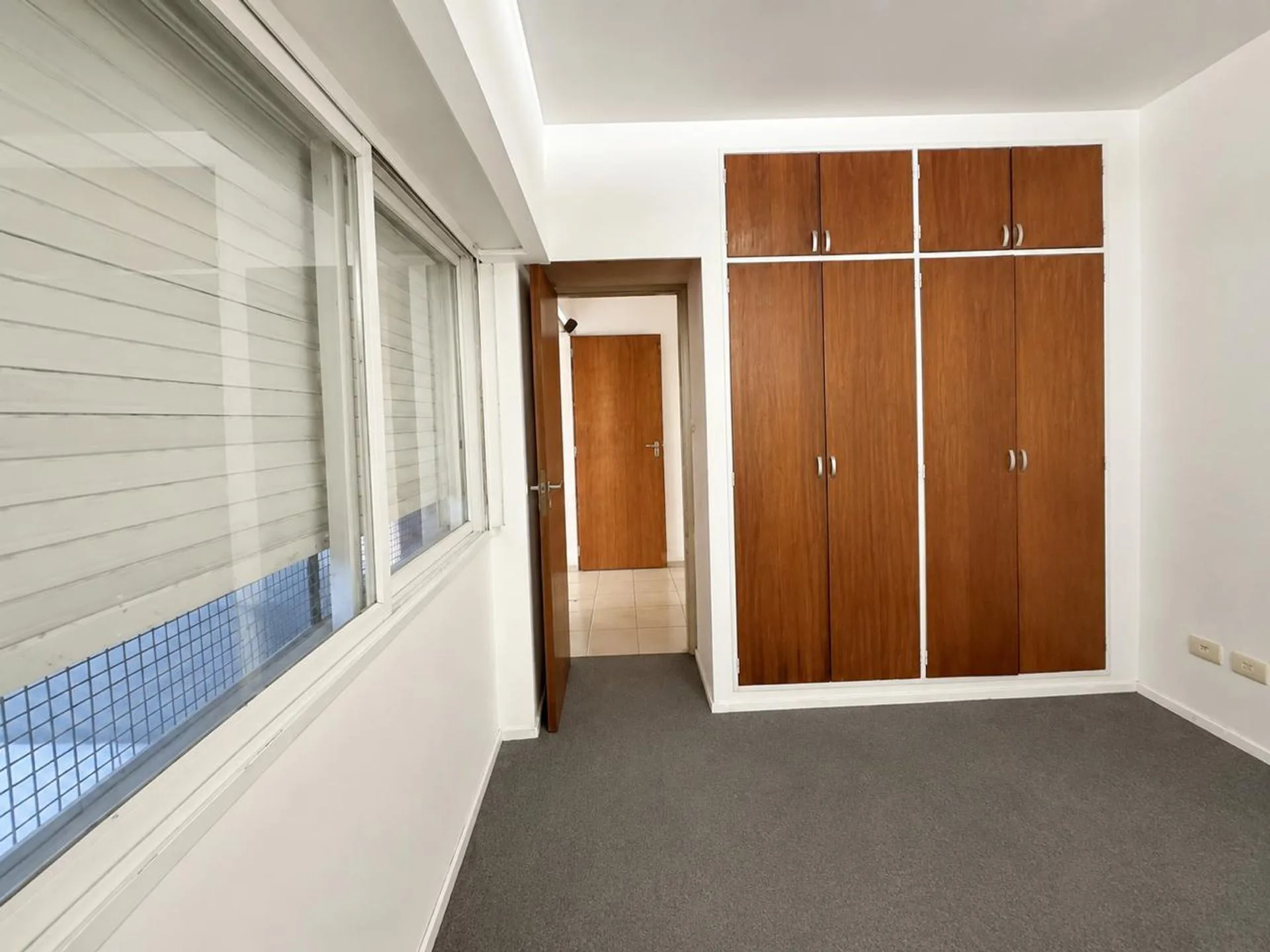 VENDE DEPARTAMENTO DE 2 AMBIENTES  MONTE GRANDE foto 3