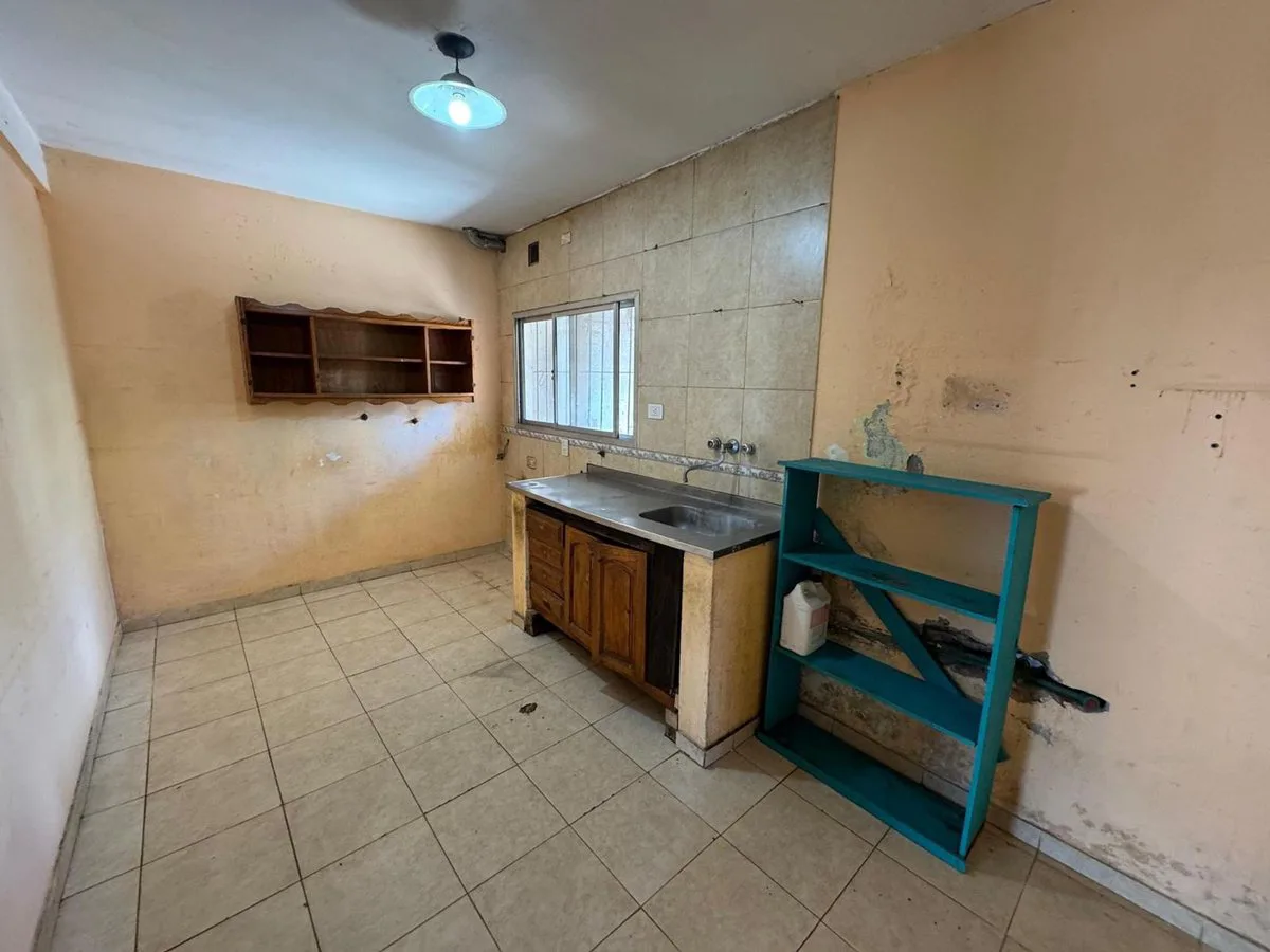VENTA CASA CON LOCALES GARIN OPORTUNIDAD foto 4
