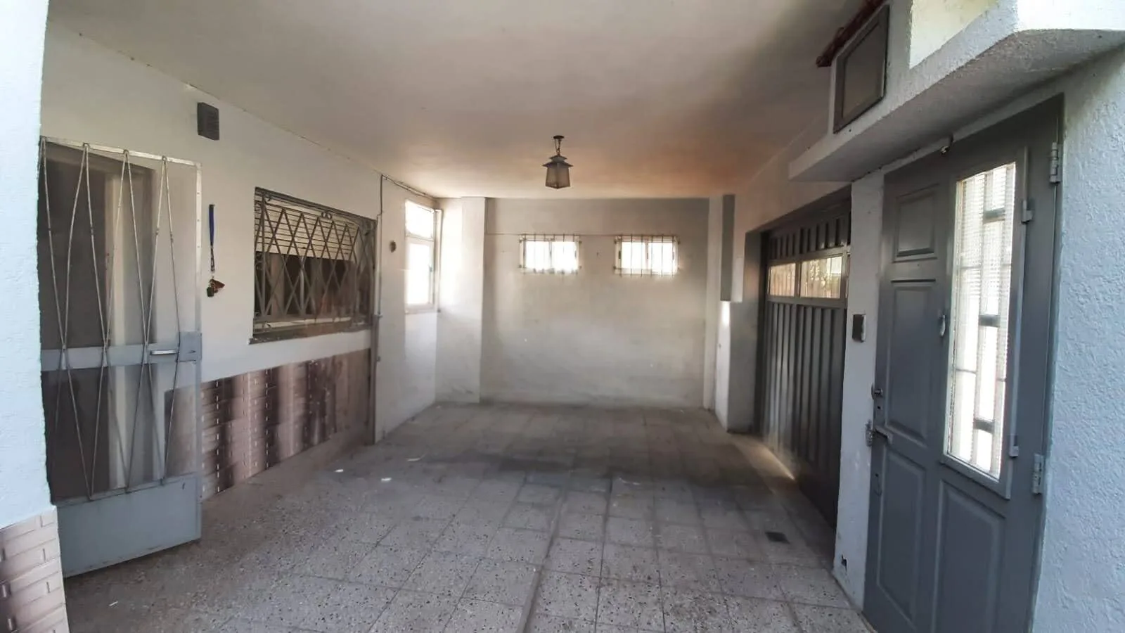 Venta Casa 3amb con Cochera en El Palomar foto 3