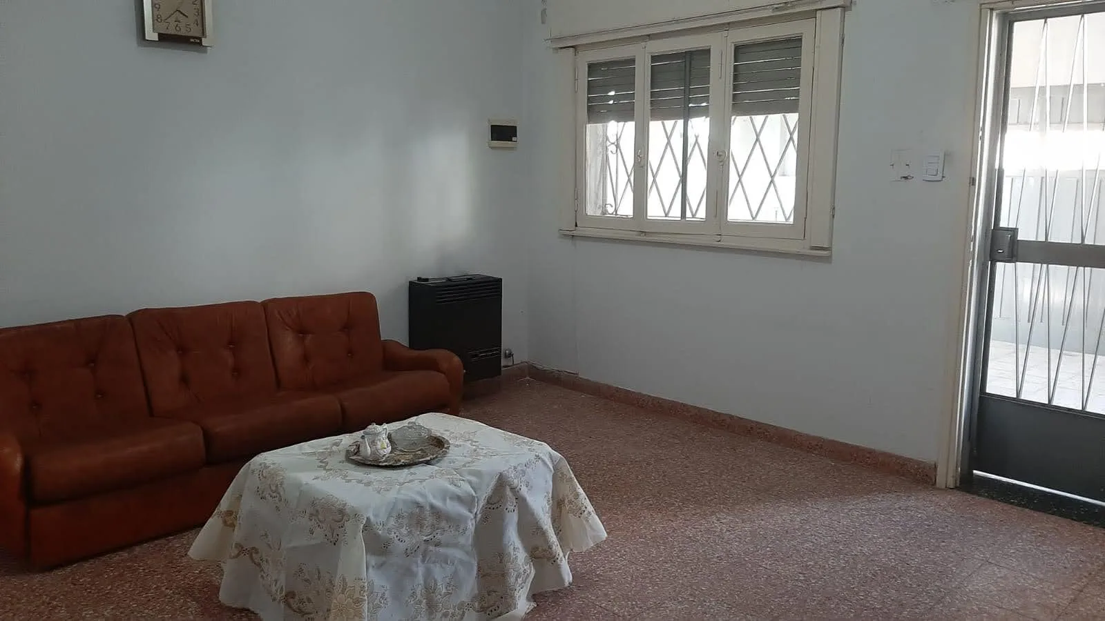 Venta Casa 3amb con Cochera en El Palomar foto 4
