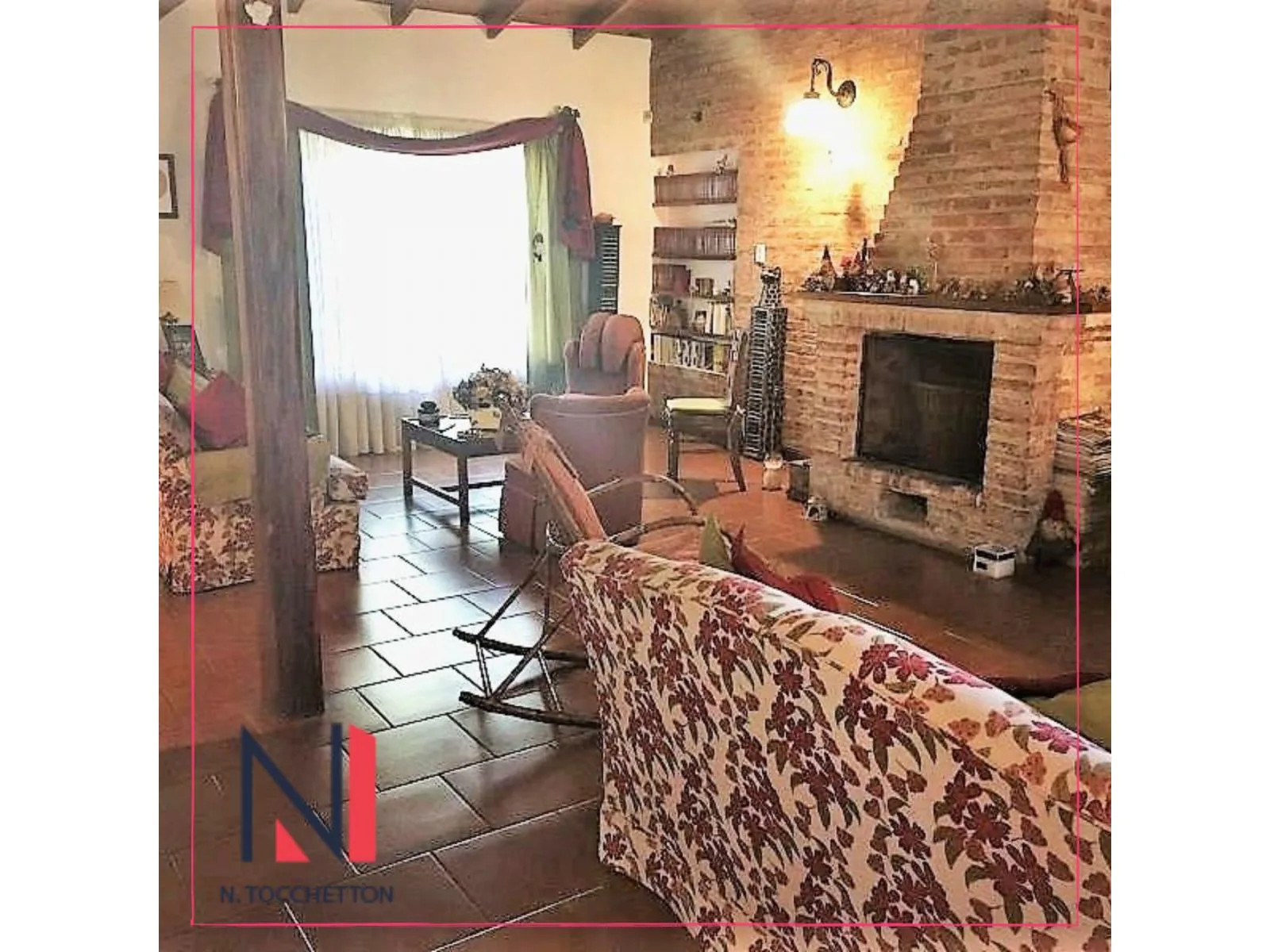 Venta de chalet sobre doble lote foto 3