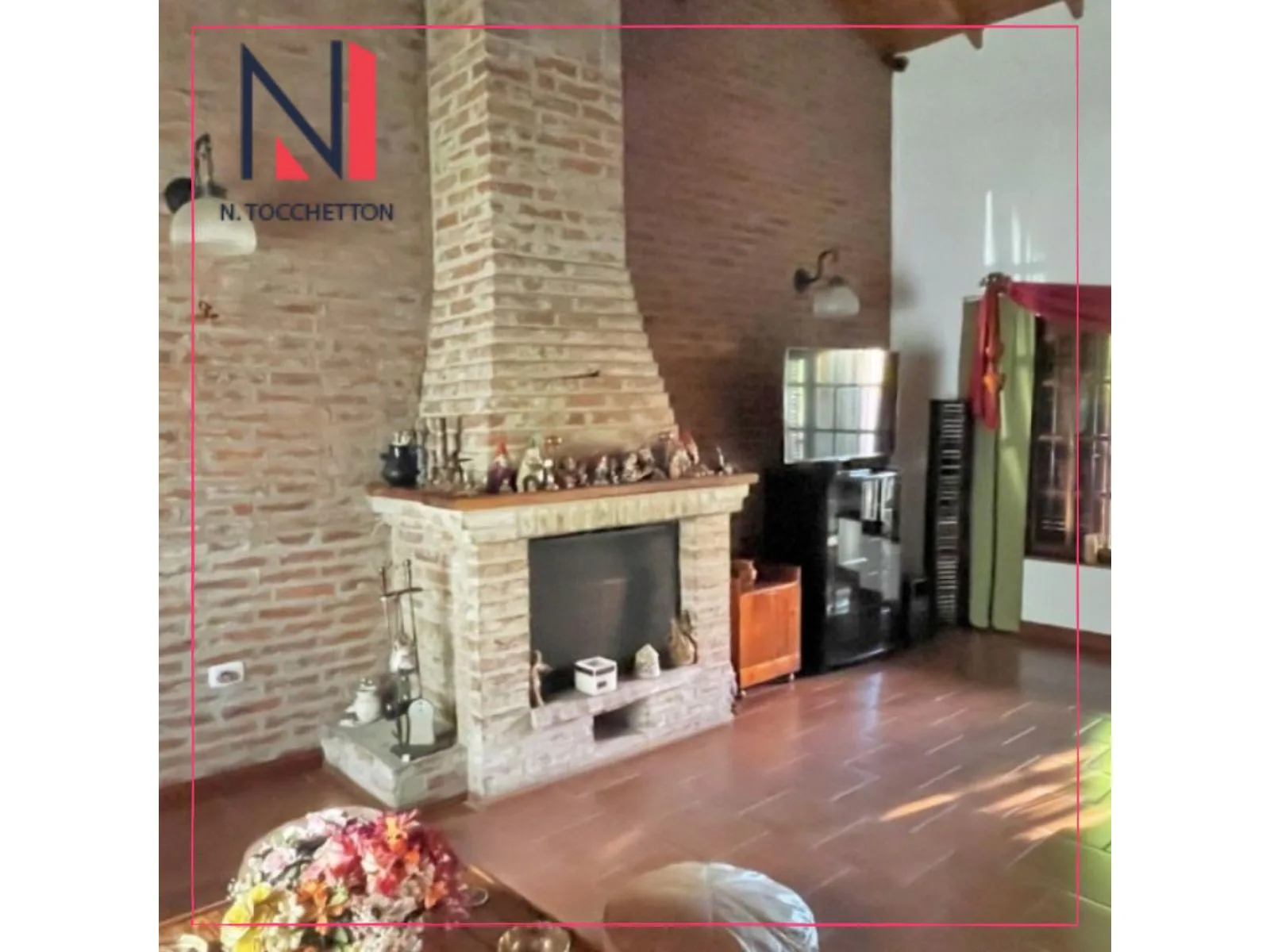 Venta de chalet sobre doble lote foto 4