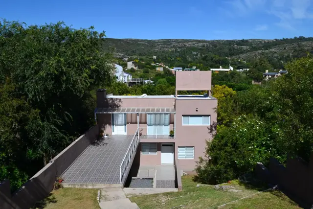 HERMOSA CASA  EN TANTI  A ESTRENAR Y CON GAS NATURAL