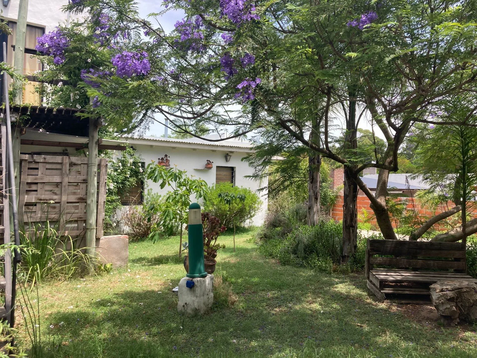 VENTA CASA + DEPTOS, PARQUE Y PILETA, CLAROMECO foto 4
