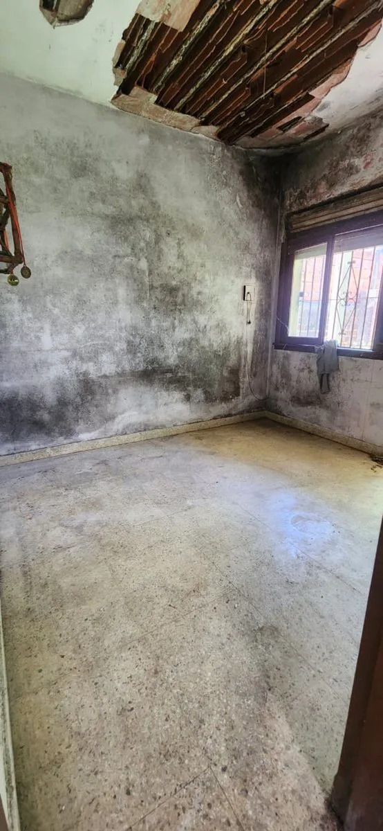 CASA AL FONDO EN VENTA EN LOMAS  A RECICLAR foto 5