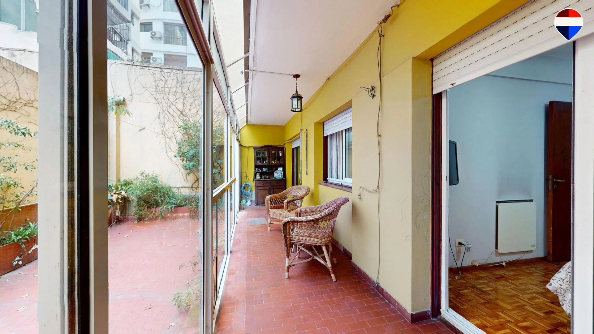 Departamento 3 ambientes Venta Almagro con patio foto 3