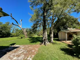 Gran chalet estilo ingles sobre calle Evans de Pueblo Liebig foto 4
