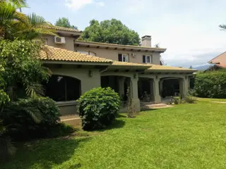 VENDO CASA EN 2 PLANTAS foto 1