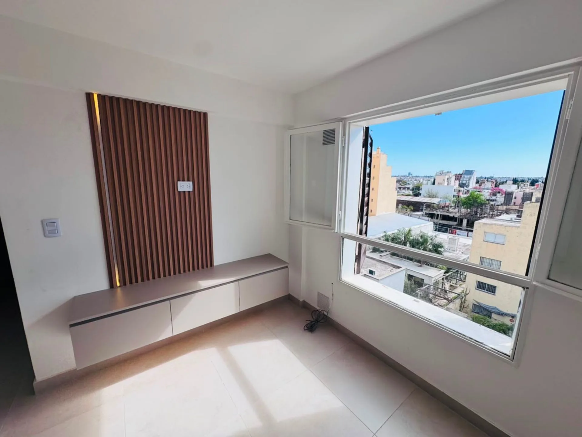 Depto 3 dorm Barrio Alto Alberdi Remodelado foto 4