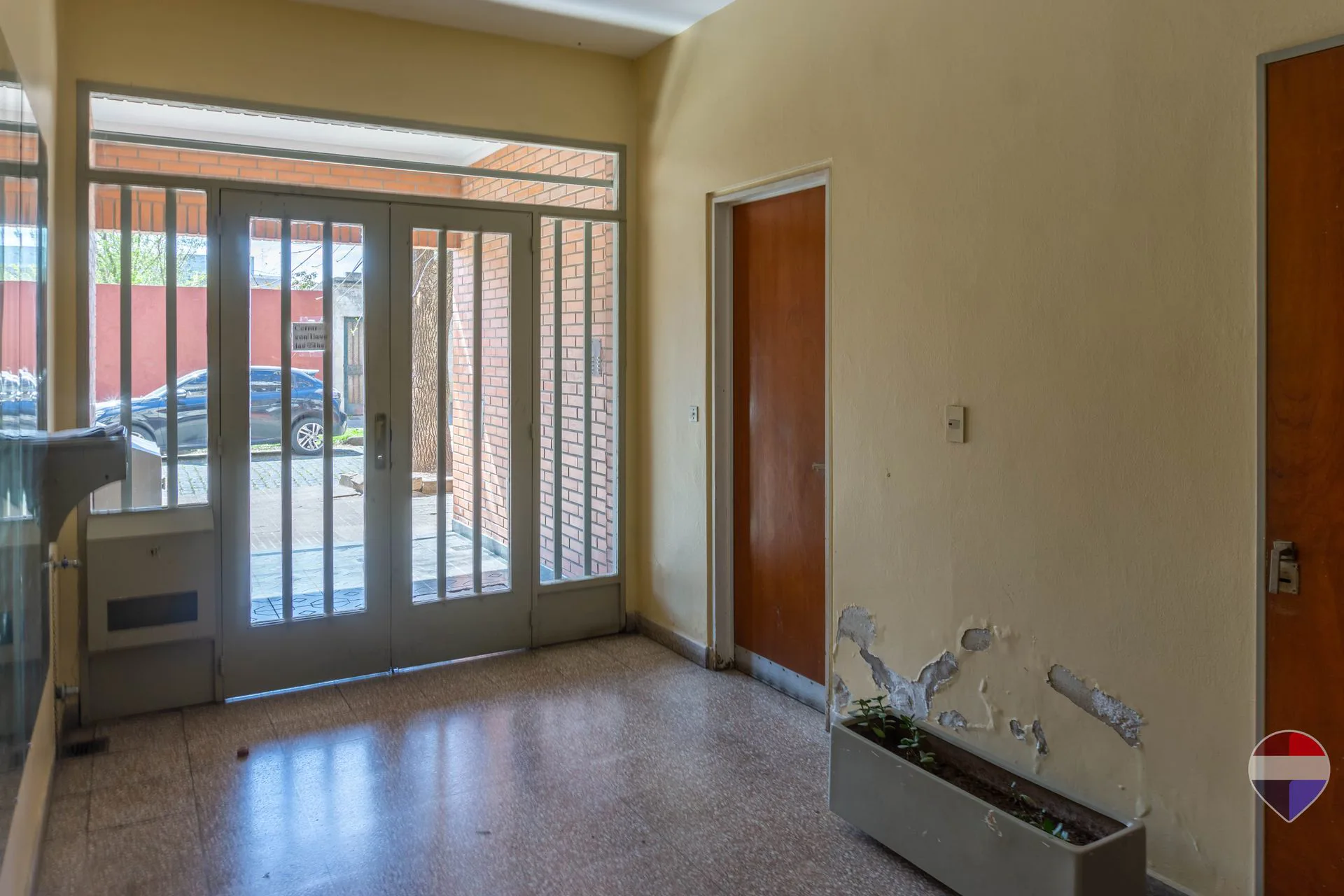 Departamento 3 Dormitorios Venta La Plata Cochera foto 4