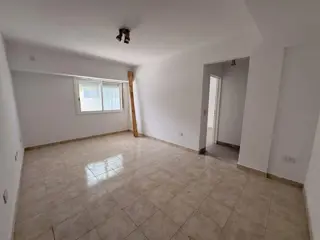Alquiler de Departamento de 2 Ambientes con Patio en Villa Urquiza foto 1