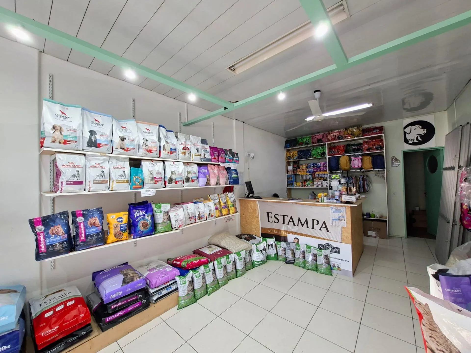 VENTA FONDO DE COMERCIO PET SHOP foto 3
